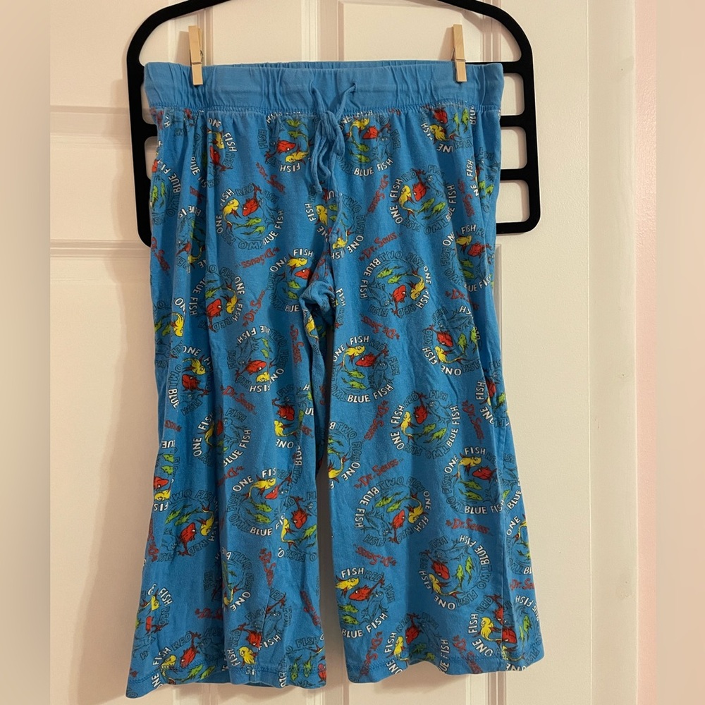 Cropped blue Dr. Seuss ‘One Fish Two Fish’ pajama pants